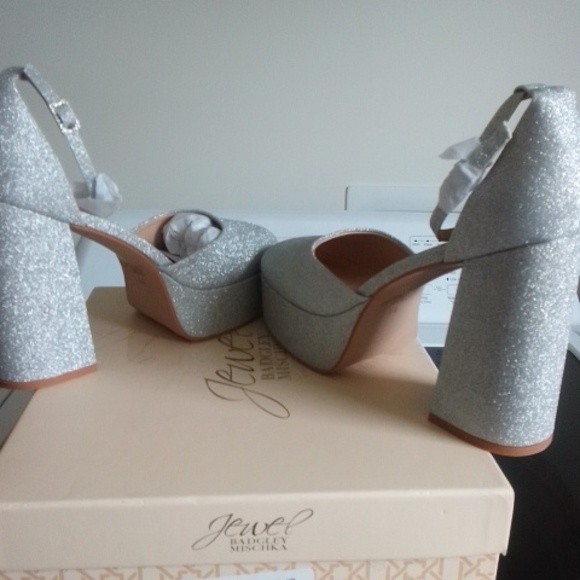 NWT NIB Jewel Badgley Mischka Giada Round Toe Platform - Picture 4 of 6